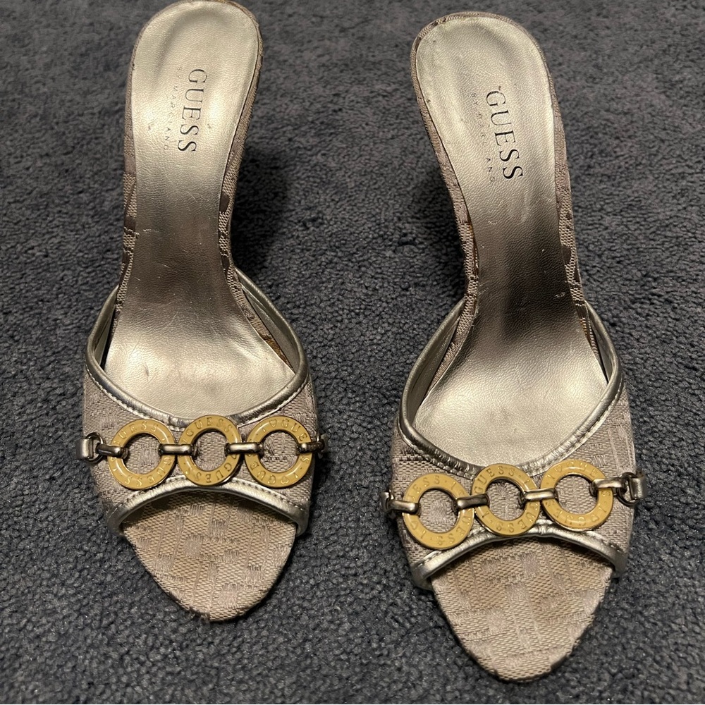 Guess kitten heels size 6